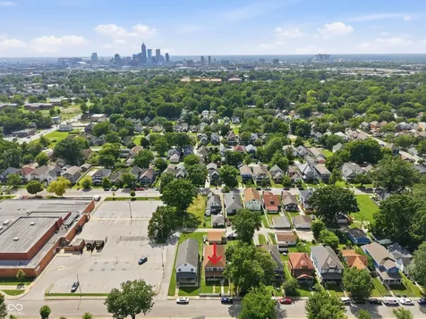 562 N Keystone Avenue Indianapolis IN 46201