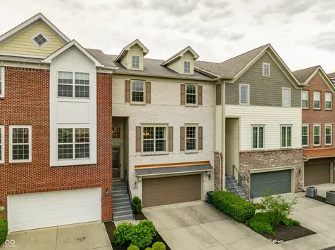 207 Wakefield Way Zionsville IN 46077