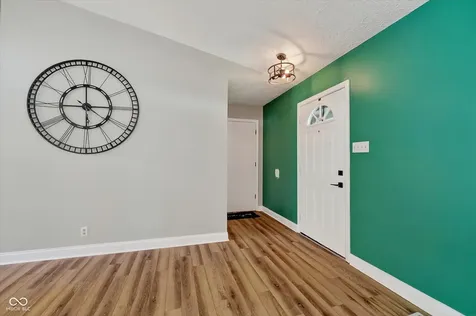 8801 Gunpowder Drive Indianapolis IN 46256