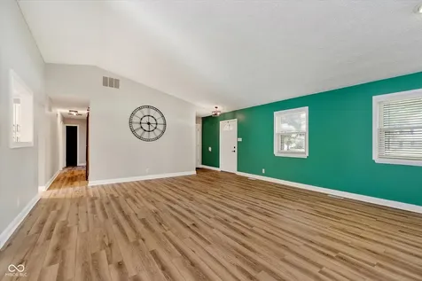 8801 Gunpowder Drive Indianapolis IN 46256