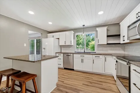 8801 Gunpowder Drive Indianapolis IN 46256