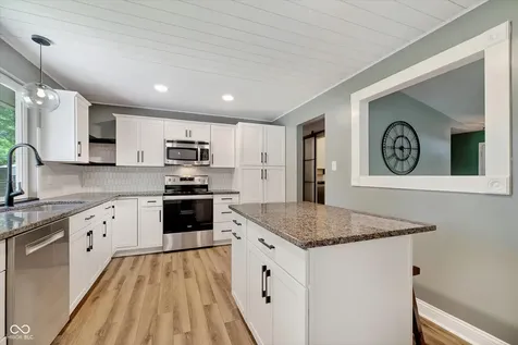 8801 Gunpowder Drive Indianapolis IN 46256