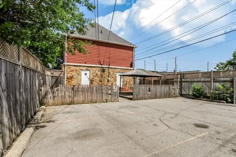 2202 N Illinois Street Indianapolis IN 46208
