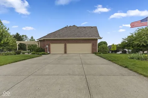1846 S Fox Cove Boulevard New Palestine IN 46163