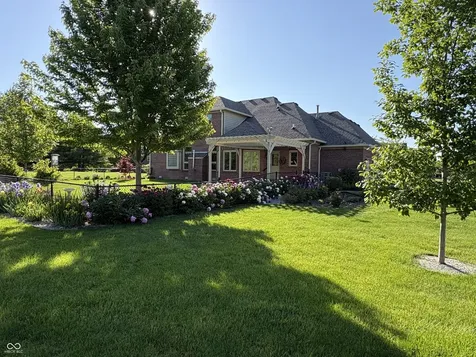 1846 S Fox Cove Boulevard New Palestine IN 46163
