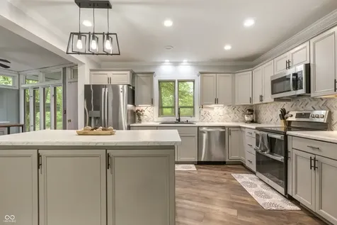 10 Overlook Drive Anderson IN 46011