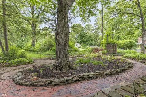 10 Overlook Drive Anderson IN 46011