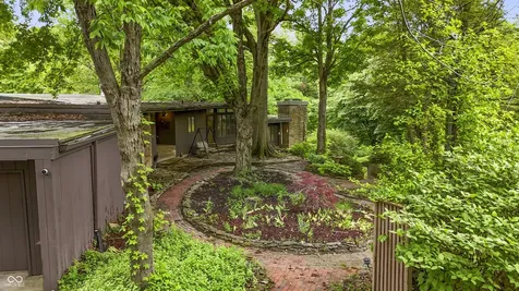 10 Overlook Drive Anderson IN 46011