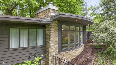 10 Overlook Drive Anderson IN 46011