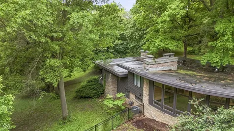 10 Overlook Drive Anderson IN 46011