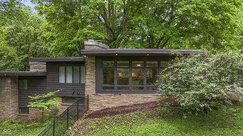 10 Overlook Drive Anderson IN 46011