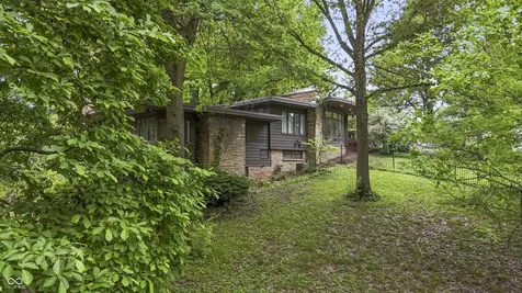 10 Overlook Drive Anderson IN 46011