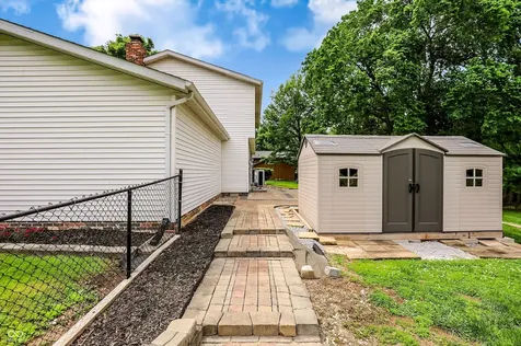 11357 Wood Creek Drive Carmel IN 46033
