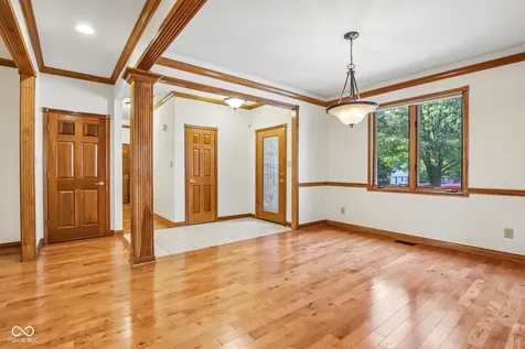 142 E Banta Road Indianapolis IN 46227