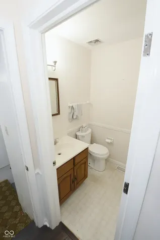 5533 Roxbury Terrace Indianapolis IN 46226