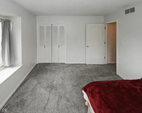 5533 Roxbury Terrace Indianapolis IN 46226