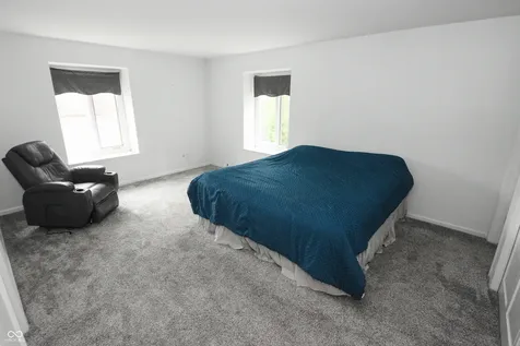 5533 Roxbury Terrace Indianapolis IN 46226