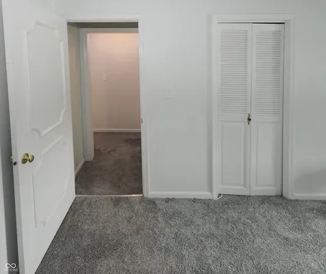 5533 Roxbury Terrace Indianapolis IN 46226
