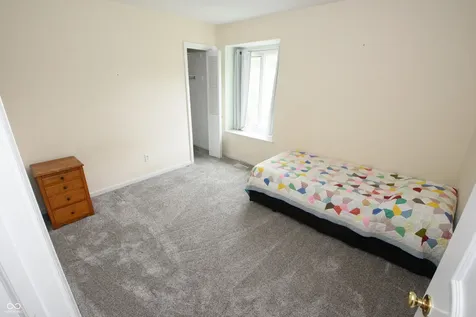 5533 Roxbury Terrace Indianapolis IN 46226