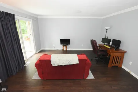 5533 Roxbury Terrace Indianapolis IN 46226