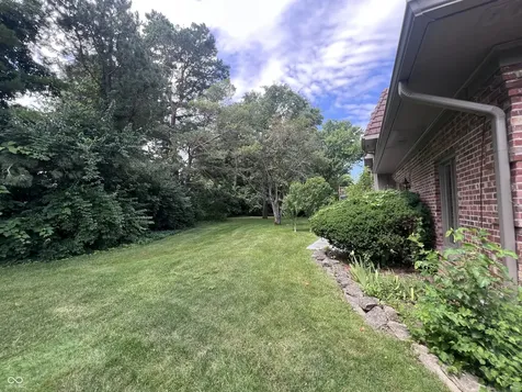 5533 Roxbury Terrace Indianapolis IN 46226