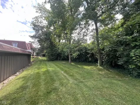 5533 Roxbury Terrace Indianapolis IN 46226