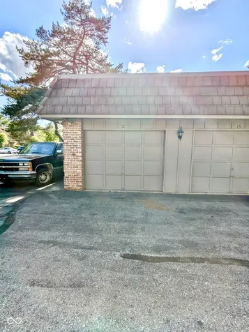 5533 Roxbury Terrace Indianapolis IN 46226