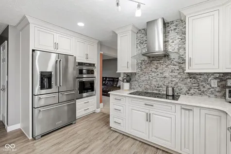 6400 Avalon Boulevard Avon IN 46123