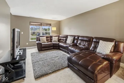 6400 Avalon Boulevard Avon IN 46123