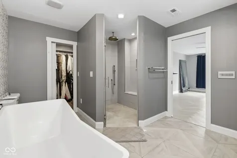 6400 Avalon Boulevard Avon IN 46123