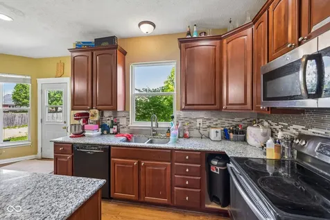 511 Georgetown Road Greenwood IN 46142