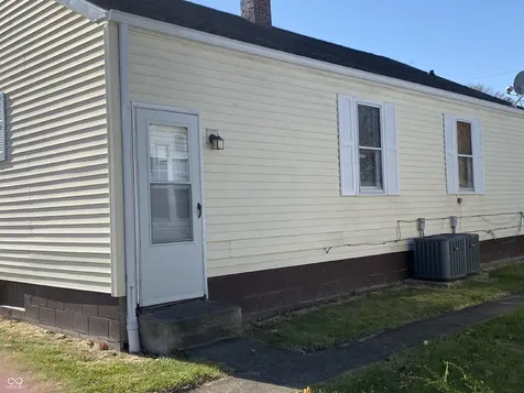 702 W 23rd Street Anderson IN 46016