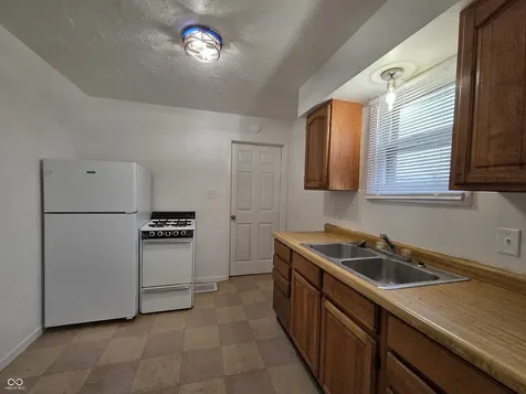 702 W 23rd Street Anderson IN 46016