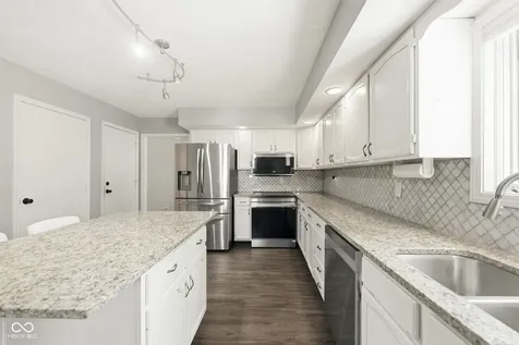 11611 Capistrano Drive Indianapolis IN 46236
