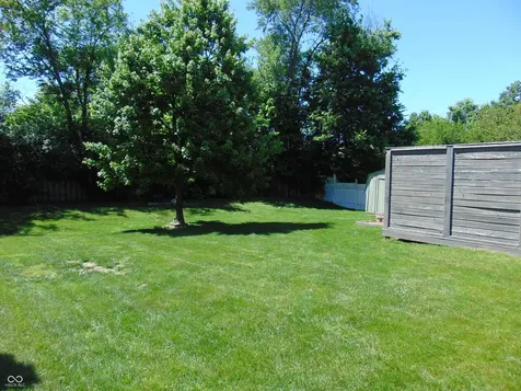 8218 Ehlerbrook Road Indianapolis IN 46237