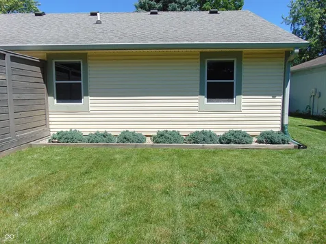 8218 Ehlerbrook Road Indianapolis IN 46237