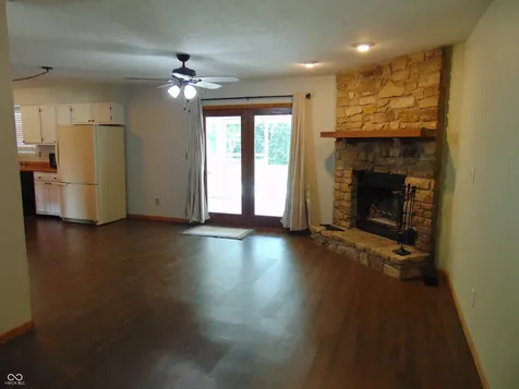 8218 Ehlerbrook Road Indianapolis IN 46237
