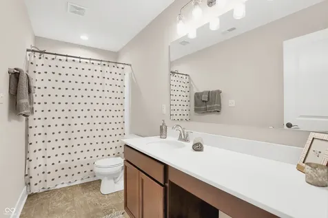 219 Commodore Drive Pittsboro IN 46167