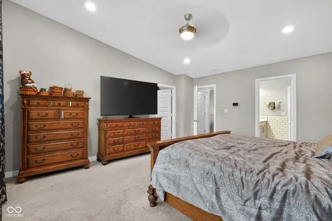 8232 Bostic Drive Fishers IN 46038