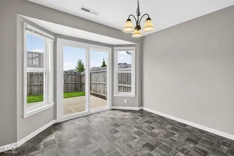5541 Woods Pointe Drive Mccordsville IN 46055