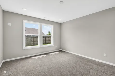 5541 Woods Pointe Drive Mccordsville IN 46055
