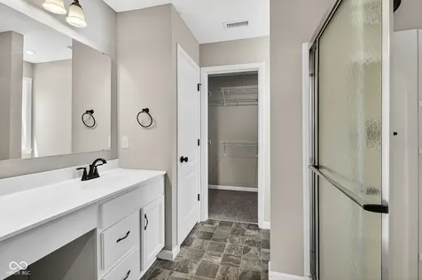 5541 Woods Pointe Drive Mccordsville IN 46055