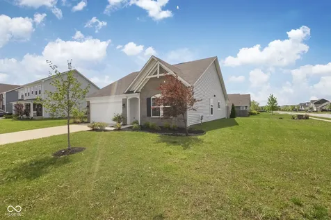 5541 Woods Pointe Drive Mccordsville IN 46055