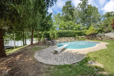 13198 N County Road 400 E Batesville IN 47006