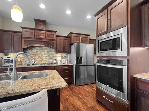 88 Westbrook Court Columbus IN 47201