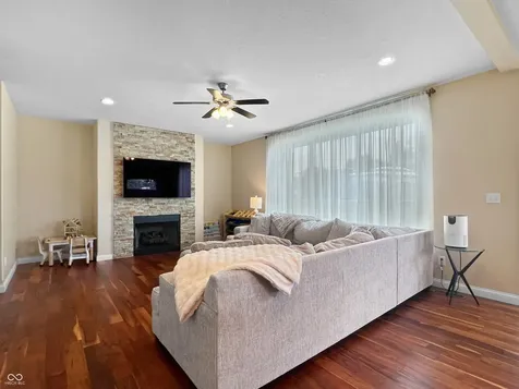 88 Westbrook Court Columbus IN 47201
