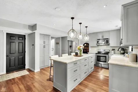521 Glastonberry Lane Mooresville IN 46158