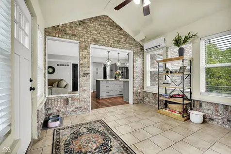 521 Glastonberry Lane Mooresville IN 46158