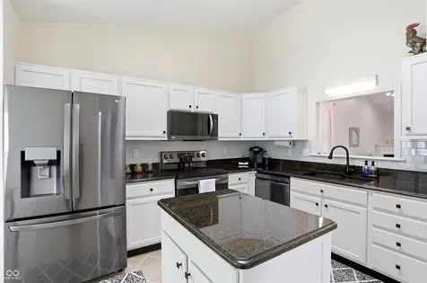 8206 Meadow Bend Drive Indianapolis IN 46259