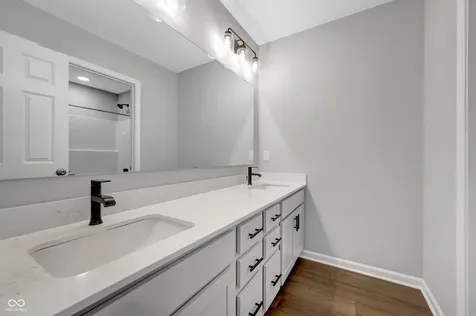 9935 Redwood Peak Lane Indianapolis IN 46259